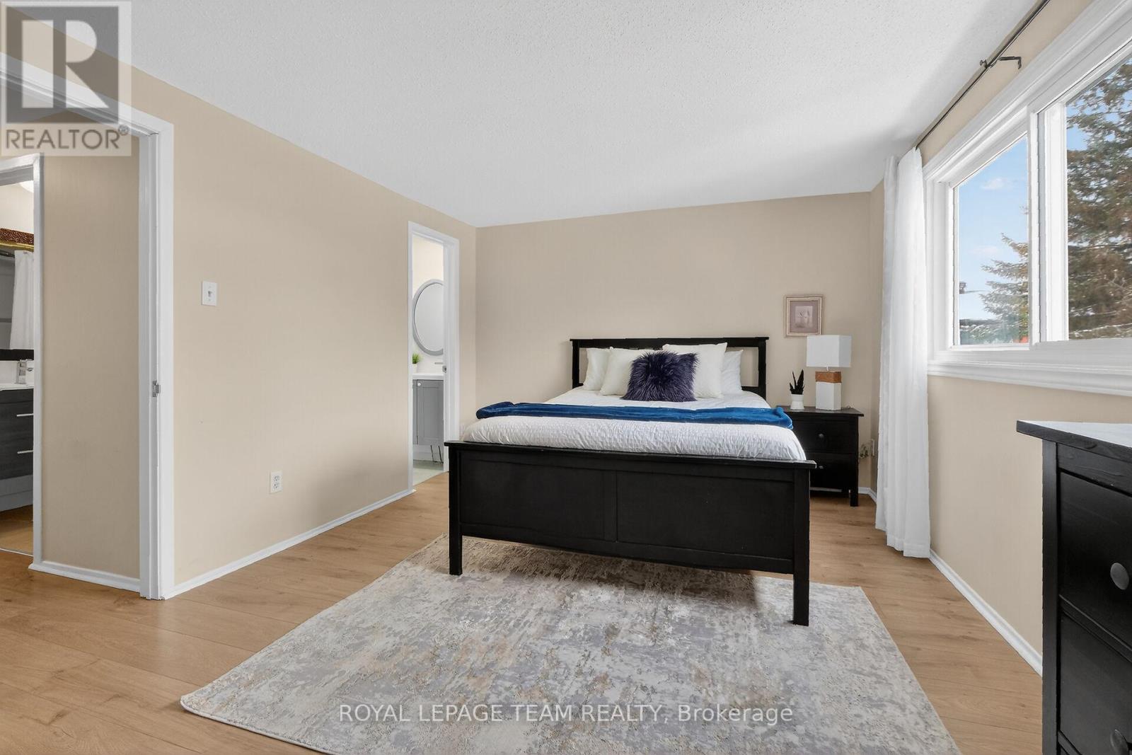 1993 Falkirk Crescent, Ottawa, Ontario K1B 4Y8 - Photo 24 - X12906384