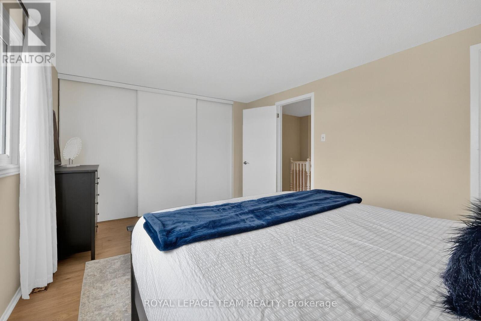 1993 Falkirk Crescent, Ottawa, Ontario K1B 4Y8 - Photo 26 - X12906384