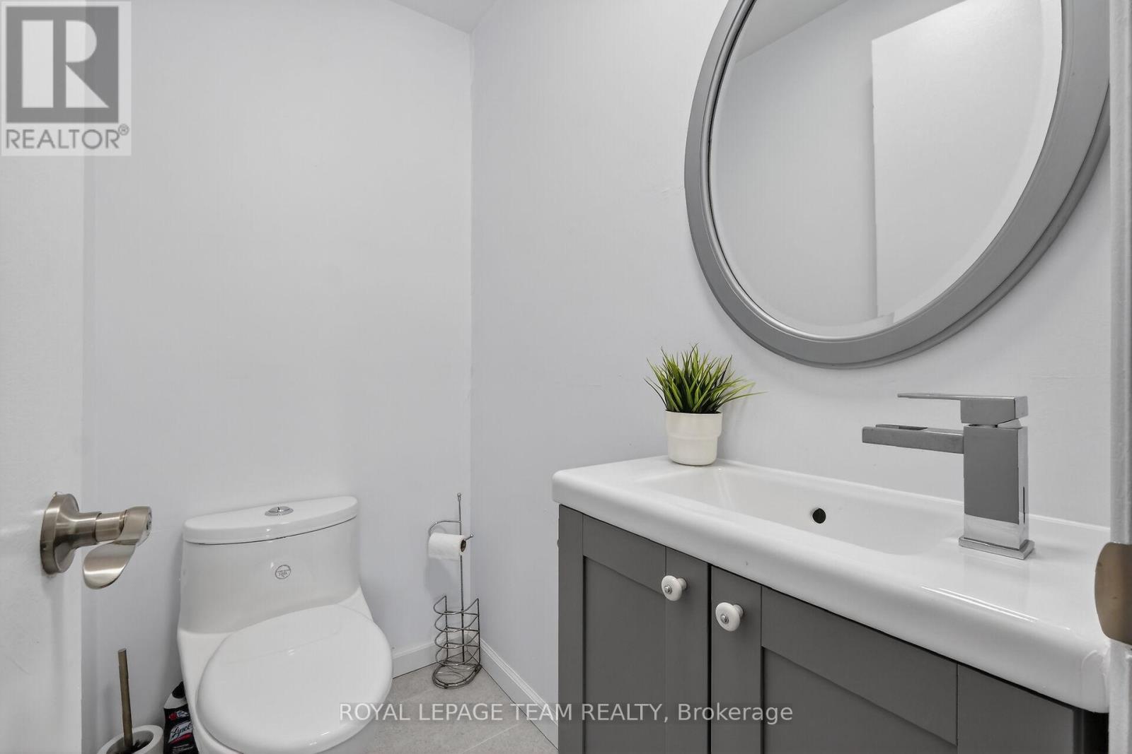 1993 Falkirk Crescent, Ottawa, Ontario K1B 4Y8 - Photo 27 - X12906384