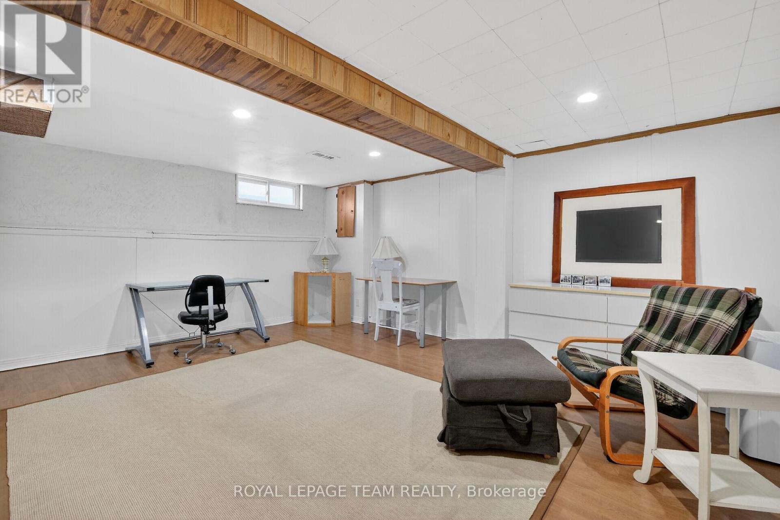 1993 Falkirk Crescent, Ottawa, Ontario K1B 4Y8 - Photo 38 - X12906384