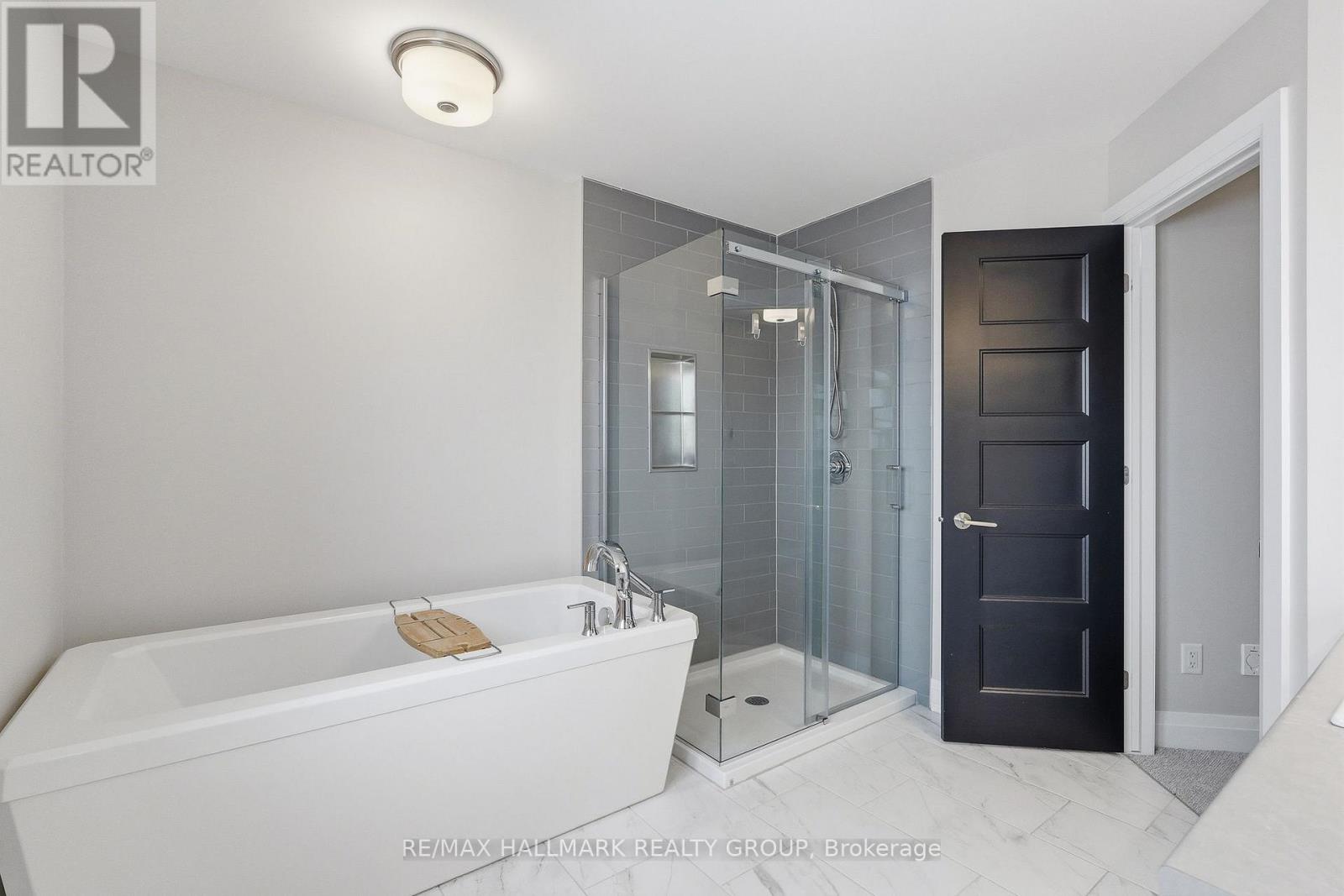 1212 Avignon Street, Russell, Ontario K0A 1W0 - Photo 29 - X12906446