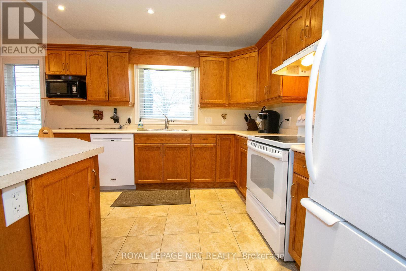 1 - 603 Welland Avenue, St. Catharines, Ontario  L2M 0A6 - Photo 12 - X12906404