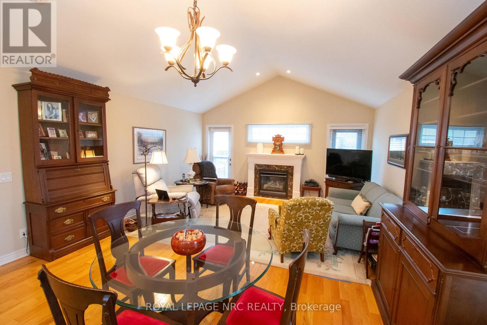 1 - 603 Welland Avenue, St. Catharines, Ontario  L2M 0A6 - Photo 18 - X12906404