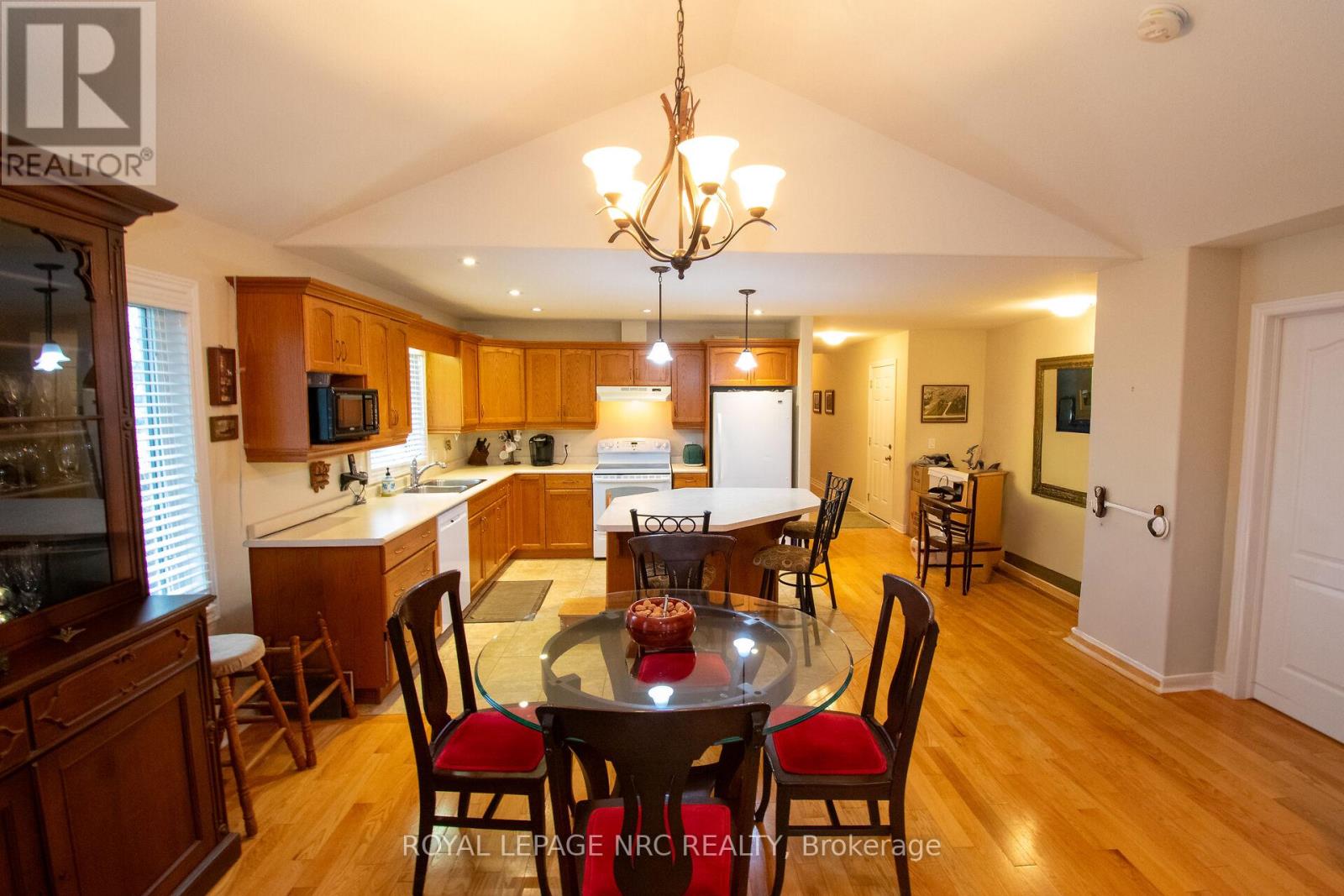 1 - 603 Welland Avenue, St. Catharines, Ontario  L2M 0A6 - Photo 19 - X12906404