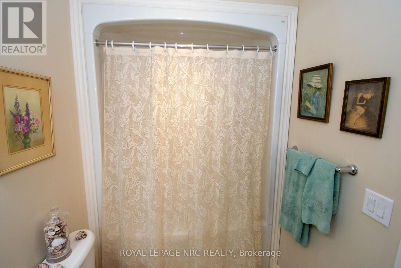 1 - 603 Welland Avenue, St. Catharines, Ontario  L2M 0A6 - Photo 35 - X12906404