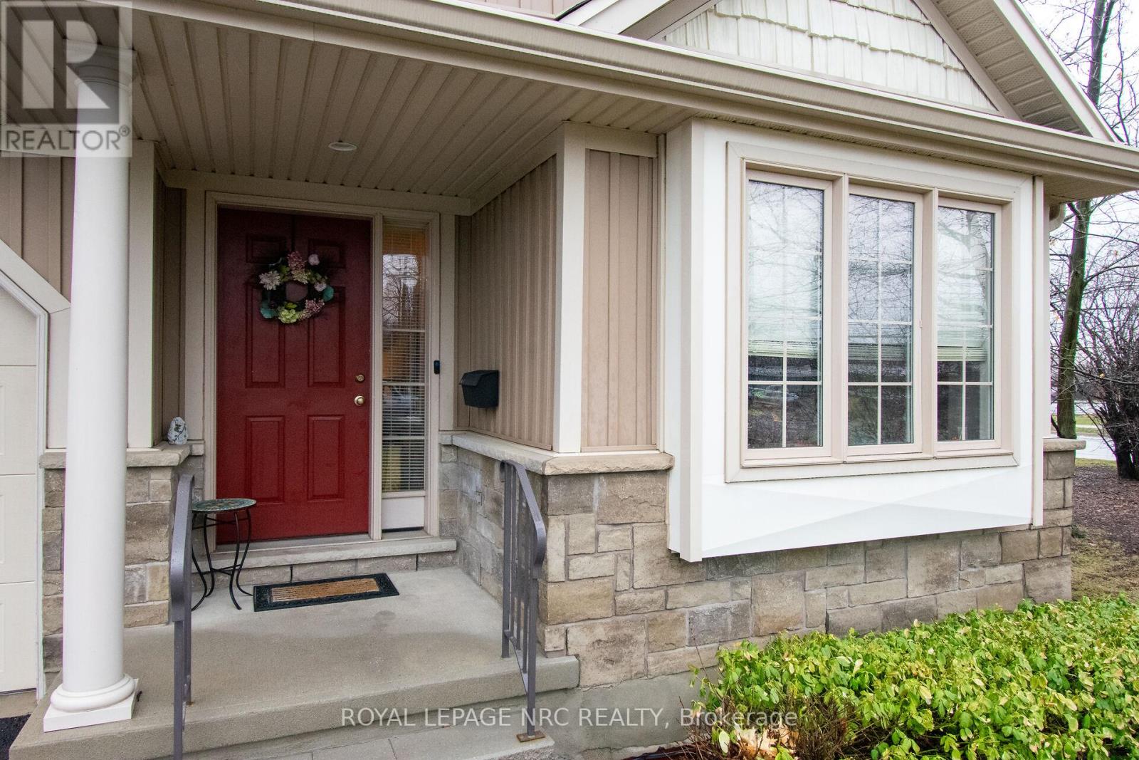 1 - 603 Welland Avenue, St. Catharines, Ontario  L2M 0A6 - Photo 4 - X12906404