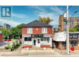 37 DUNDAS STREET W, Mississauga, Ontario