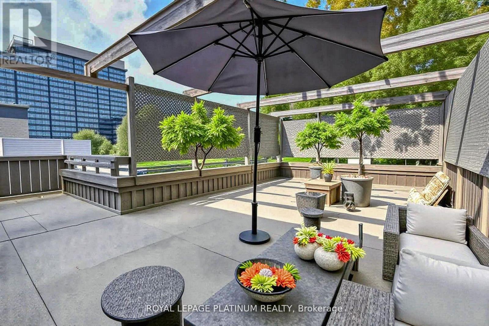 37 Dundas Street W, Mississauga (Cooksville), Ontario  L5B 1H2 - Photo 28 - W12901468