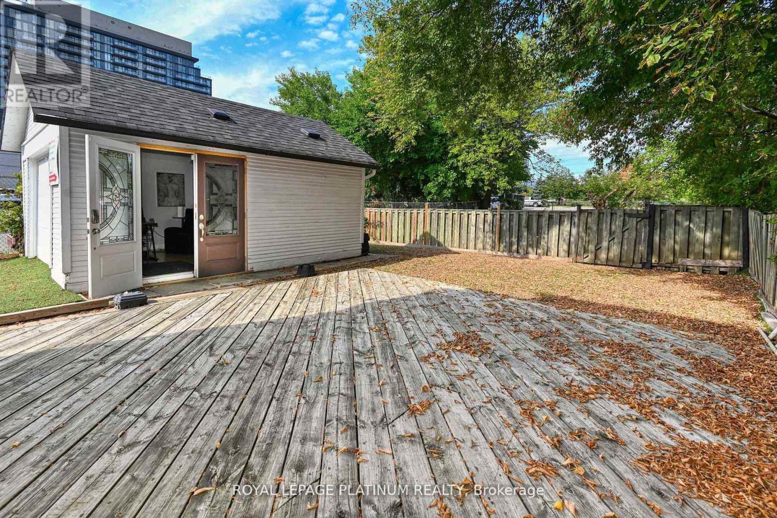 37 Dundas Street W, Mississauga (Cooksville), Ontario  L5B 1H2 - Photo 29 - W12901468