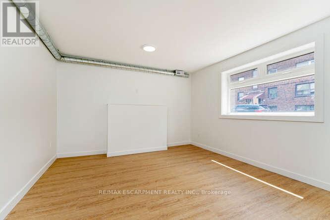 1 - 127 Victoria Avenue S, Hamilton, Ontario  L8N 2S9 - Photo 3 - X12866574