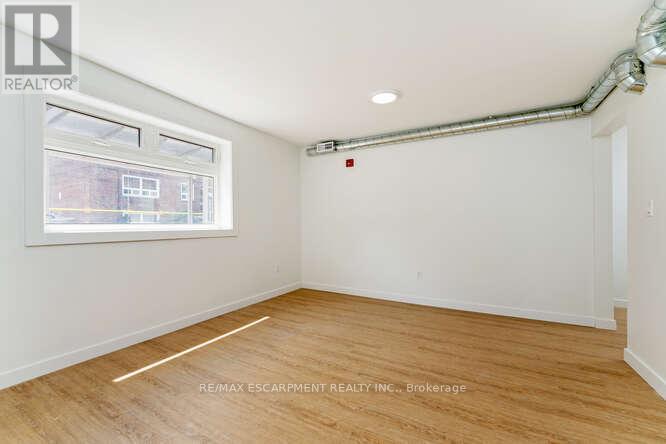 1 - 127 Victoria Avenue S, Hamilton, Ontario  L8N 2S9 - Photo 2 - X12866574