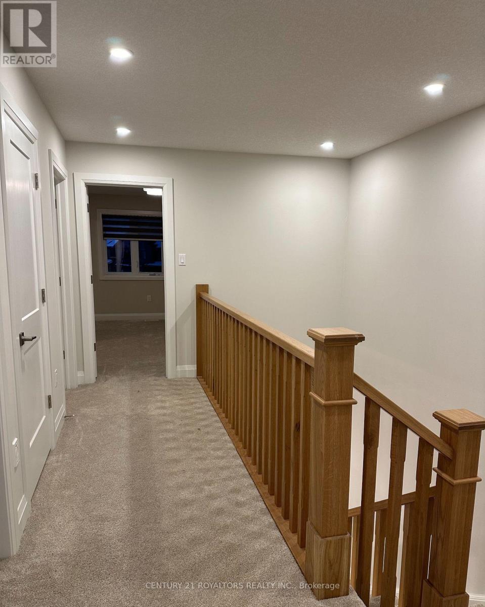 32 Walker Road, Ingersoll, Ontario  N5C 4H3 - Photo 5 - X12905194