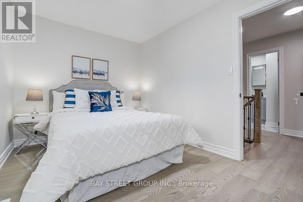 Upstairs - 269 Shawnee Circle, Toronto, Ontario  M2H 2Y3 - Photo 22 - C12906380