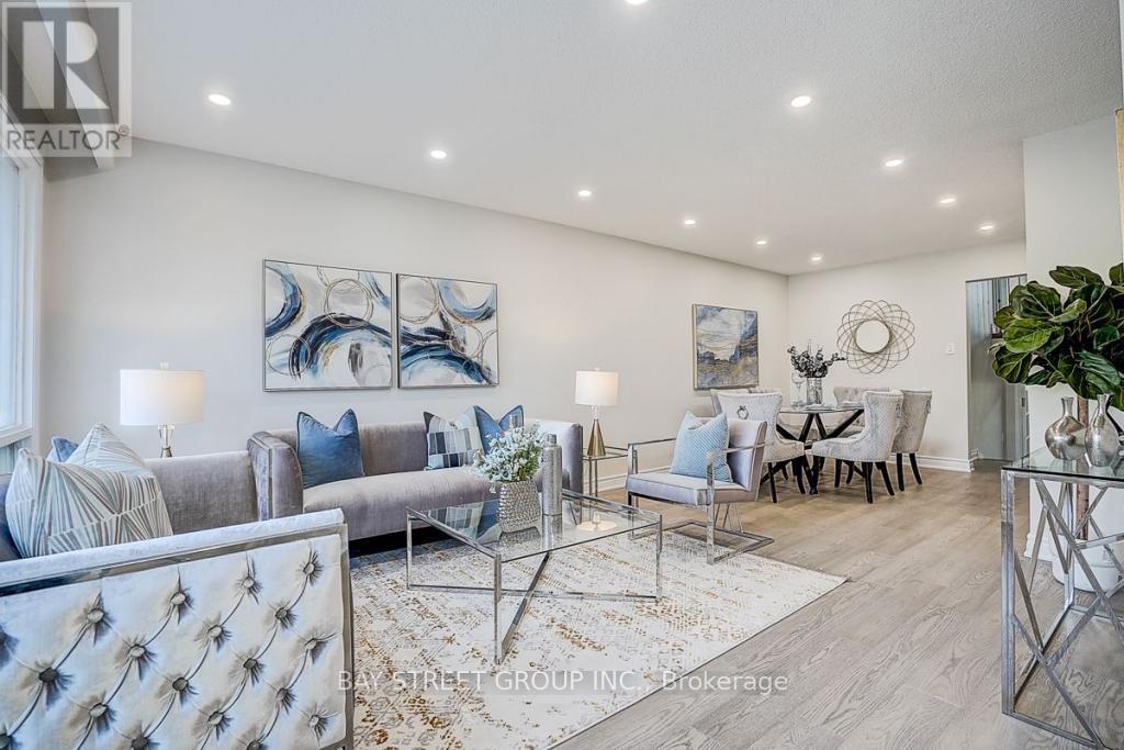 Upstairs - 269 Shawnee Circle, Toronto, Ontario  M2H 2Y3 - Photo 5 - C12906380