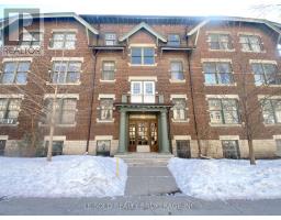 221 - 125 EARL PLACE, Toronto, Ontario