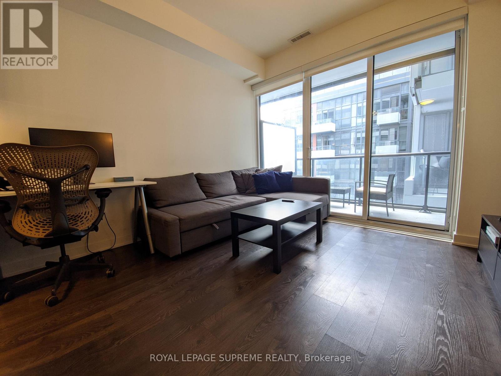 1023e - 576 Front Street, Toronto, Ontario  M5V 0P8 - Photo 3 - C12906400