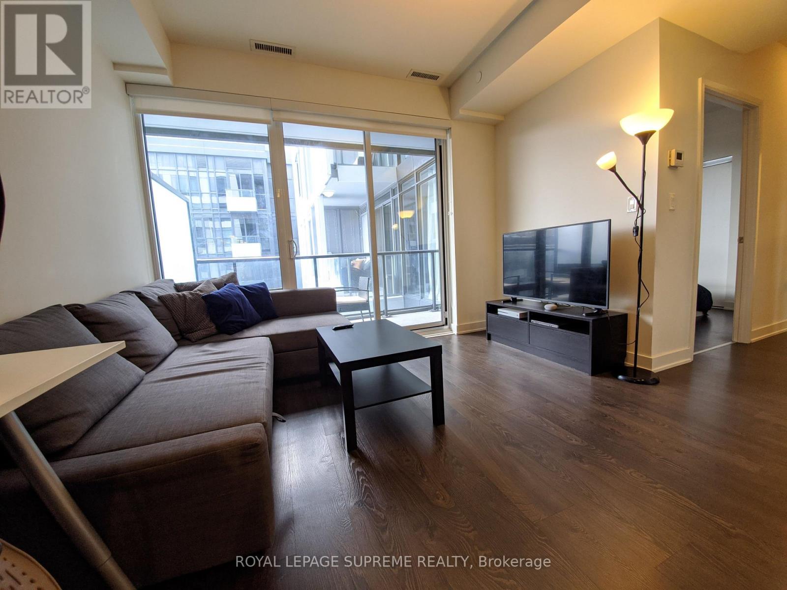 1023e - 576 Front Street, Toronto, Ontario  M5V 0P8 - Photo 4 - C12906400