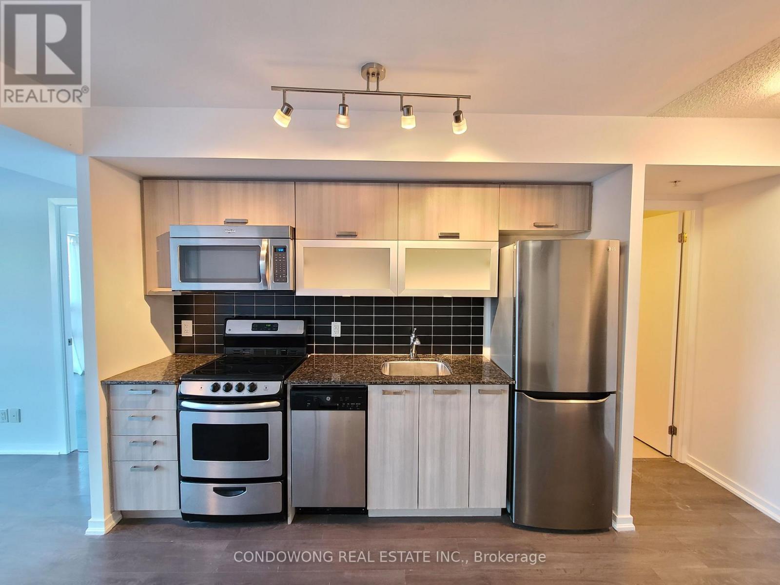 1019 - 68 Abell Street, Toronto, Ontario  M6J 0B1 - Photo 2 - C12906430