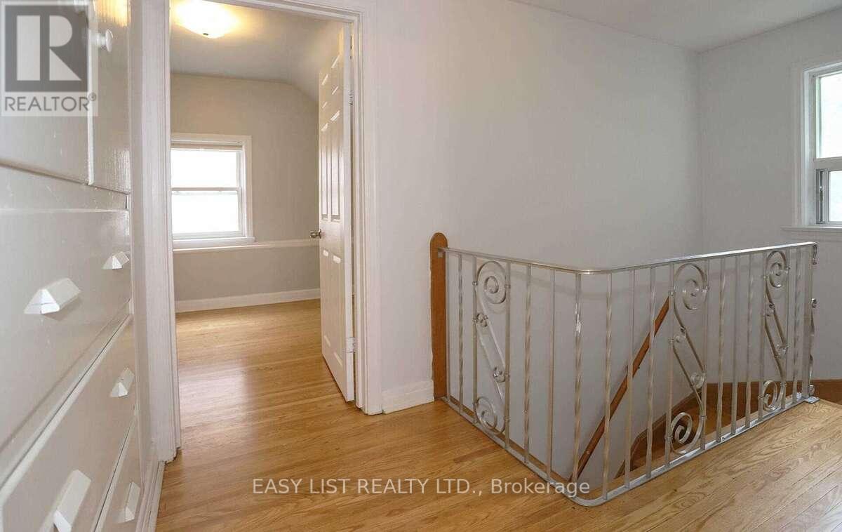 35 Anndale Drive, Toronto, Ontario  M2N 2W9 - Photo 4 - C12906450