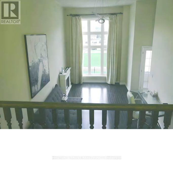 42 Maytime Way, Markham, Ontario  L6C 0N6 - Photo 3 - N12906414