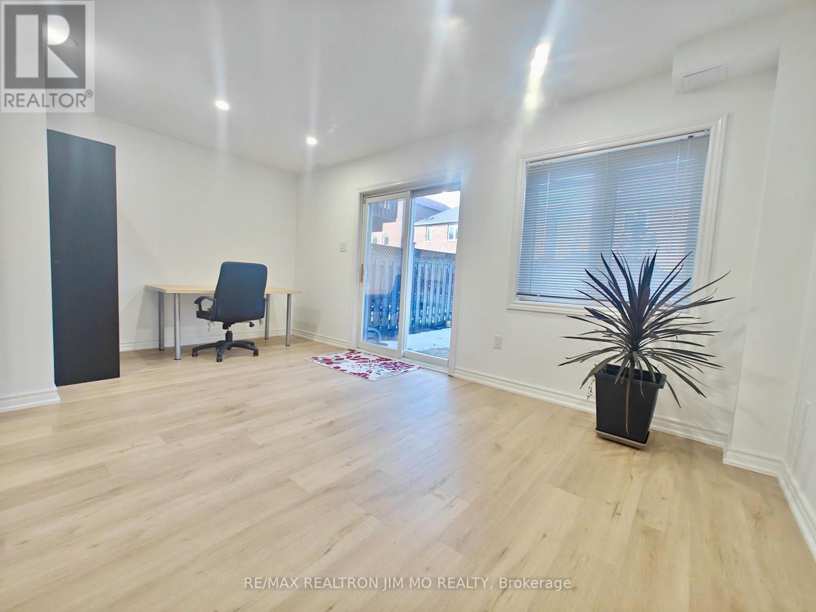 149 Sassafras Circle, Vaughan, Ontario  L4J 8M9 - Photo 3 - N12906420