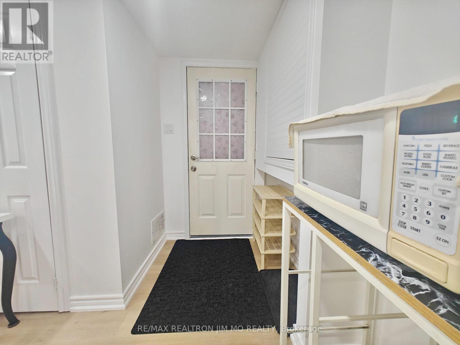 149 Sassafras Circle, Vaughan, Ontario  L4J 8M9 - Photo 8 - N12906420