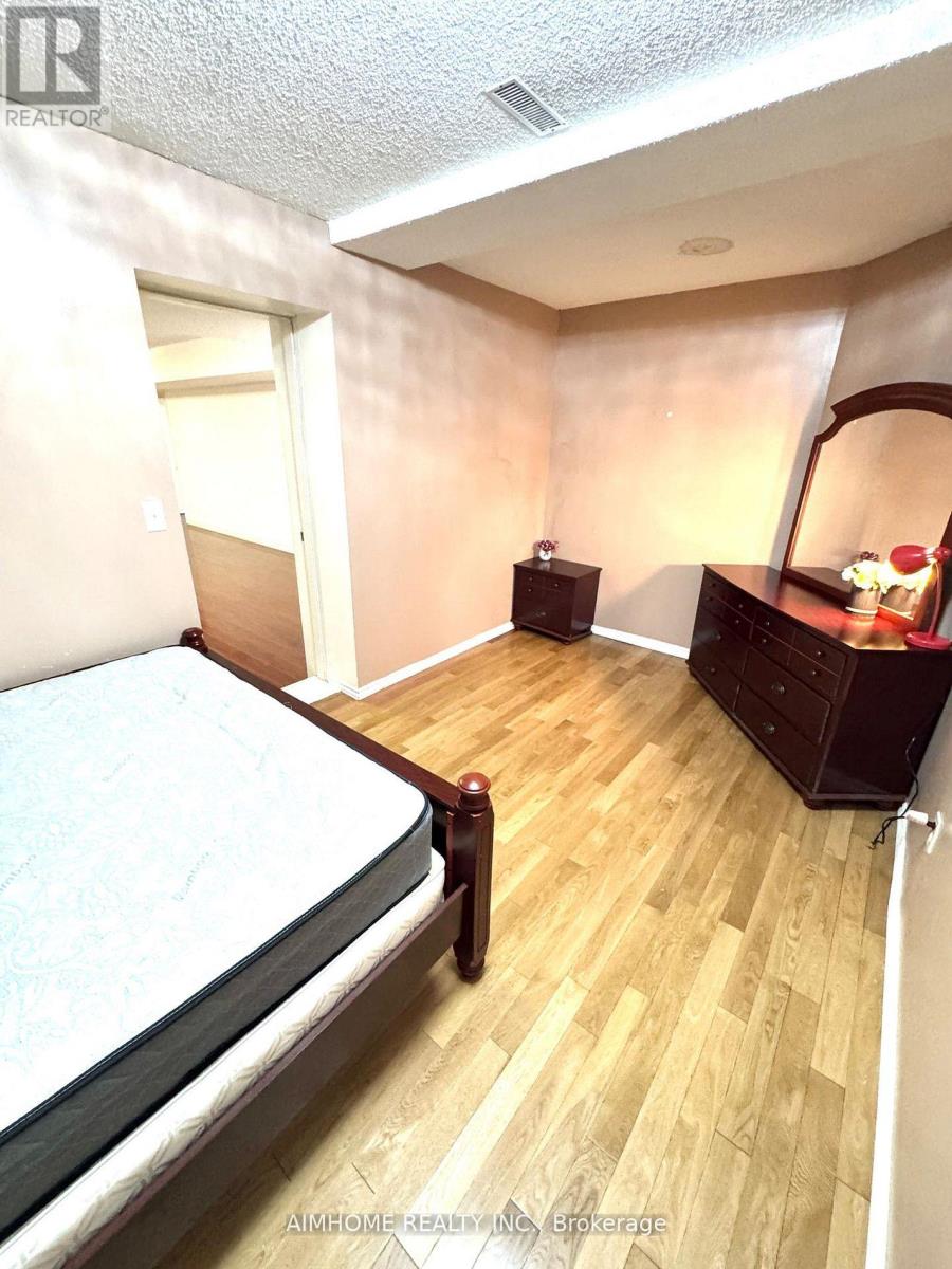 38 Lee (Basement) Avenue, Markham (Milliken Mills East), Ontario  L3R 8G4 - Photo 24 - N12906442