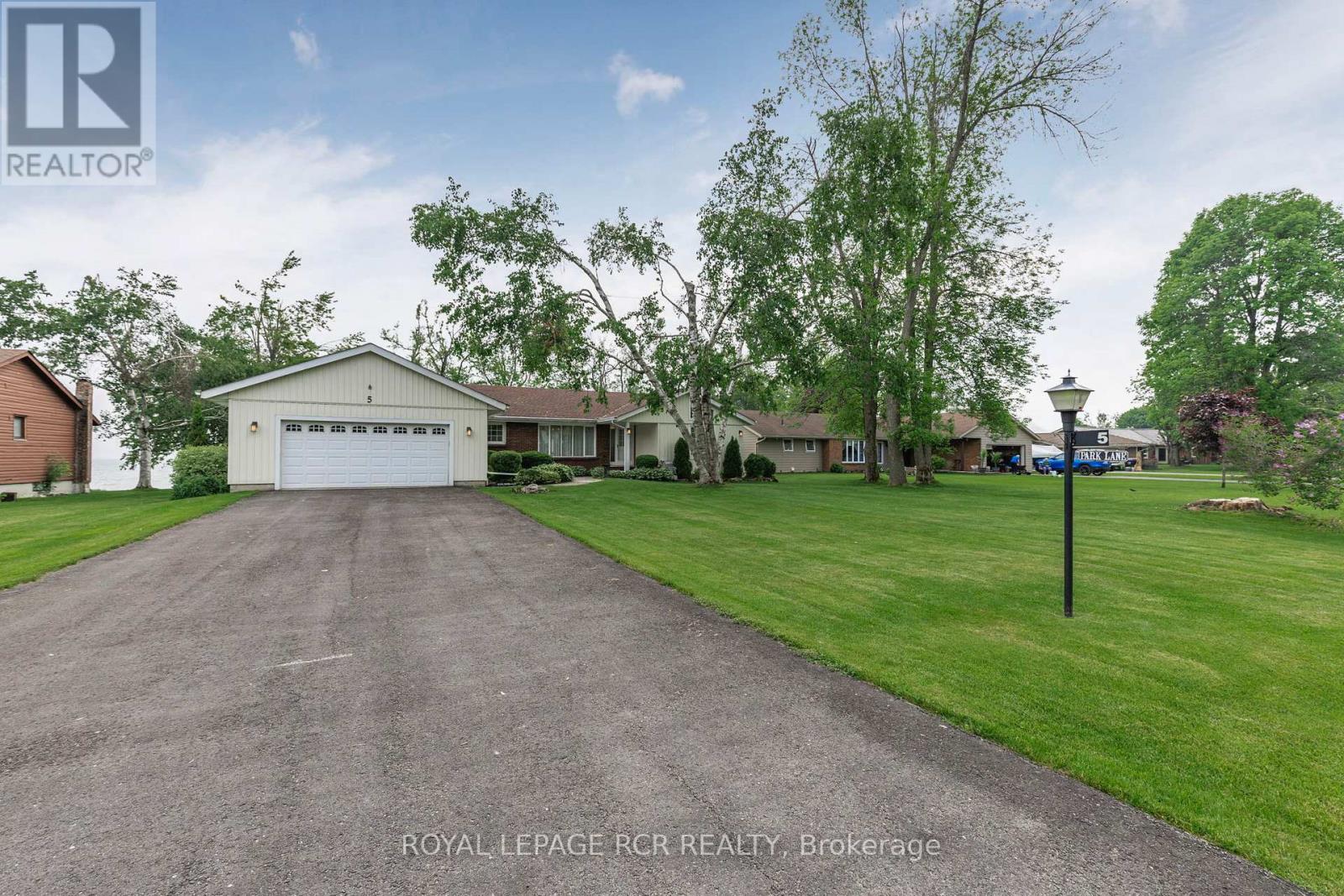 5 Park Lane, Ramara, Ontario  L0K 1B0 - Photo 2 - S12906394