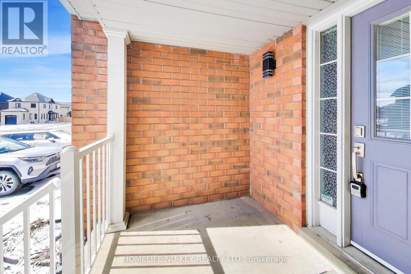 89 Majesty Boulevard, Barrie (Innis-Shore), Ontario L4M 0E5 - Photo 3 - S12906448