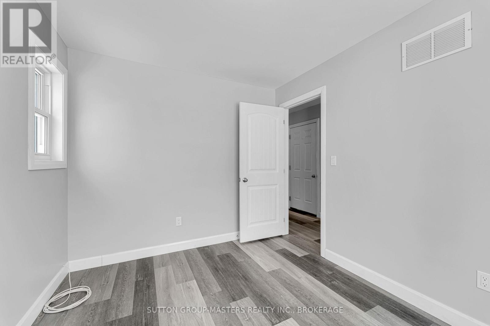 68 Hickory Street, Gananoque, Ontario  K7G 2P5 - Photo 7 - X12871296