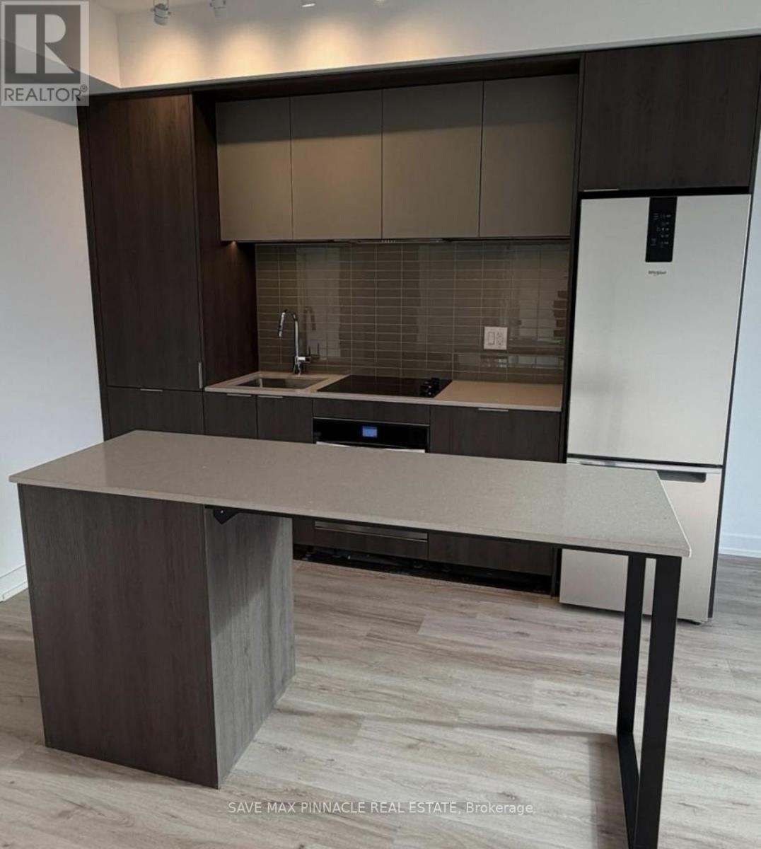 1509 - 395 Square One Drive, Mississauga (City Centre), Ontario  L5B 0P6 - Photo 10 - W12906428