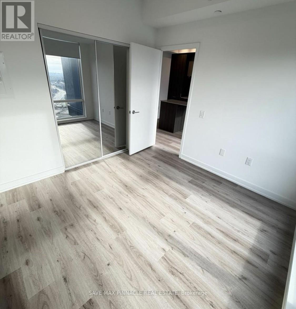 1509 - 395 Square One Drive, Mississauga (City Centre), Ontario  L5B 0P6 - Photo 5 - W12906428