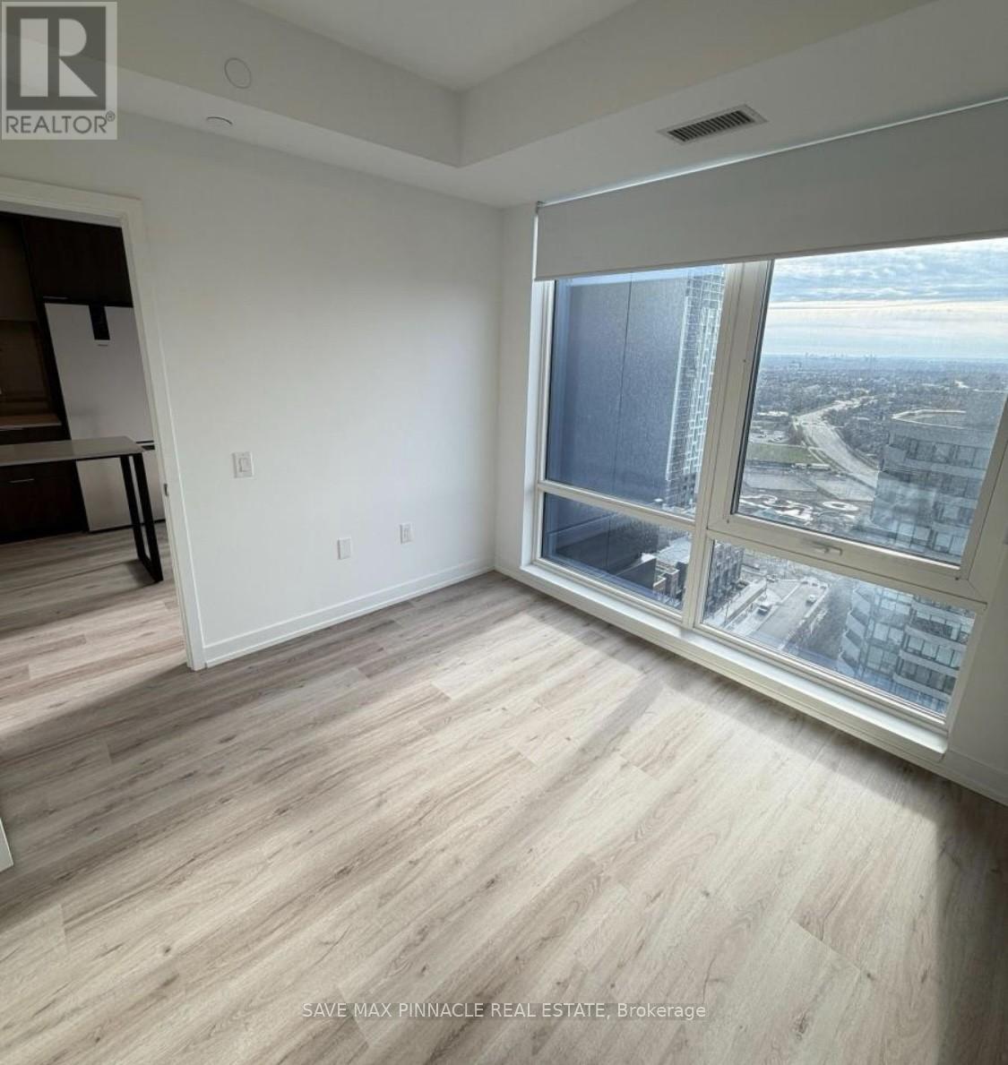 1509 - 395 Square One Drive, Mississauga (City Centre), Ontario  L5B 0P6 - Photo 6 - W12906428