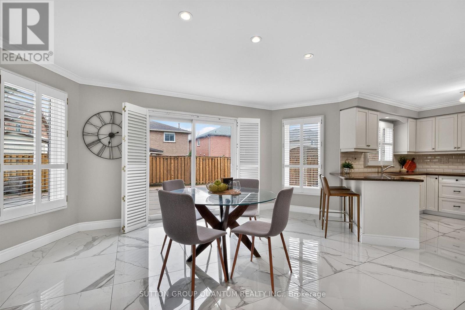 314 Leacock Avenue, Oakville, Ontario  L6H 5J1 - Photo 12 - W12906456