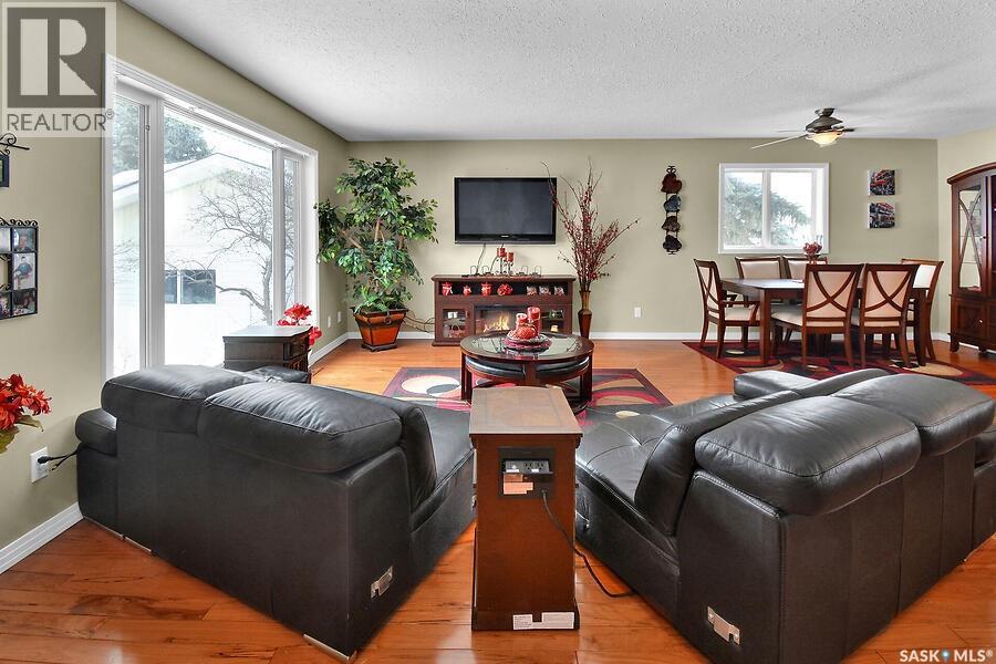 107 3rd Street S, Wakaw, Saskatchewan  S0K 4P0 - Photo 6 - SK030809