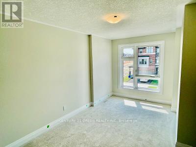 147 Ian Ormston Drive, Kitchener, Ontario  N2P 0K3 - Photo 10 - X12906406