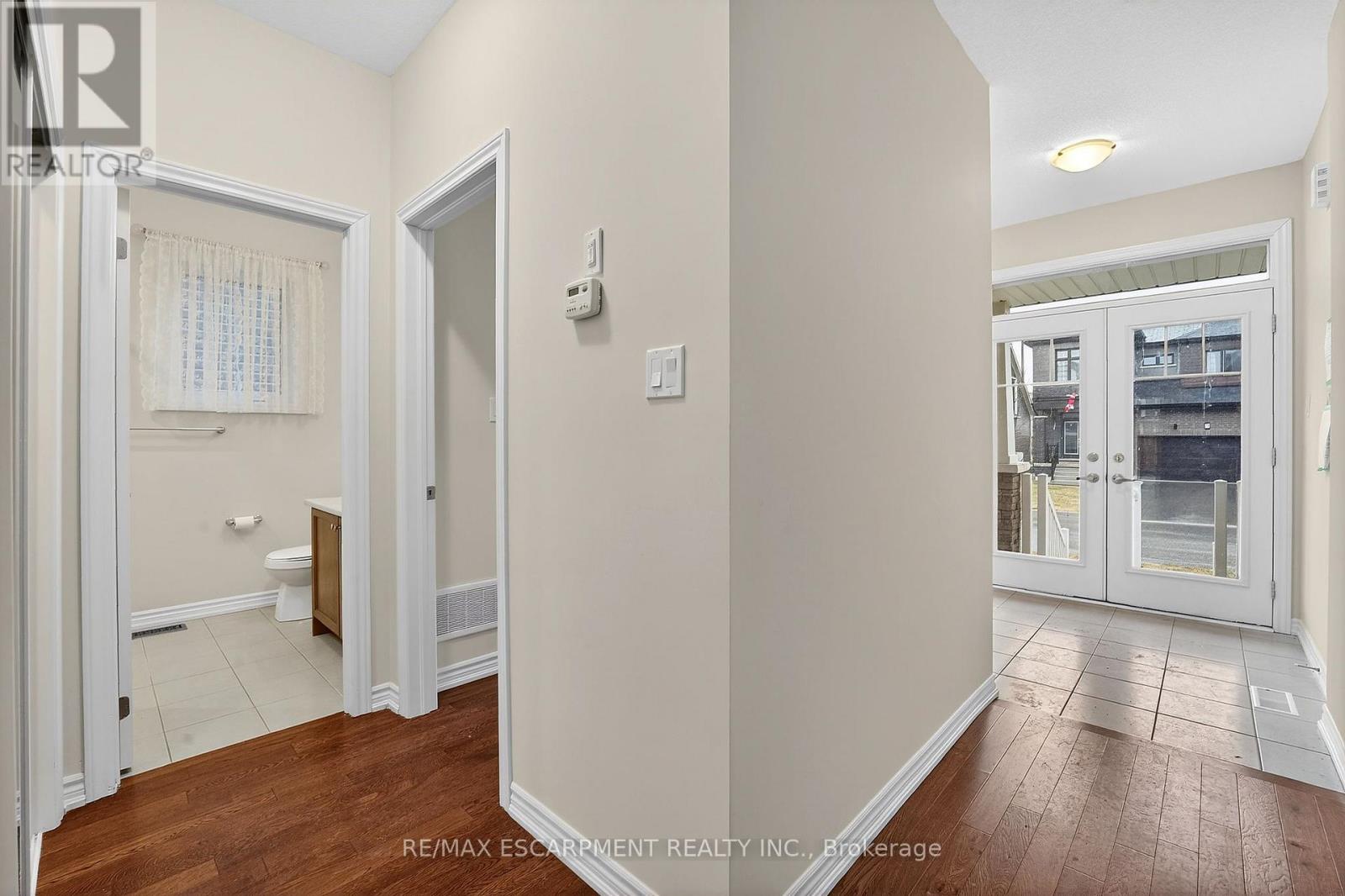 11 Frontier Drive, Thorold, Ontario  L2V 0K3 - Photo 13 - X12906410