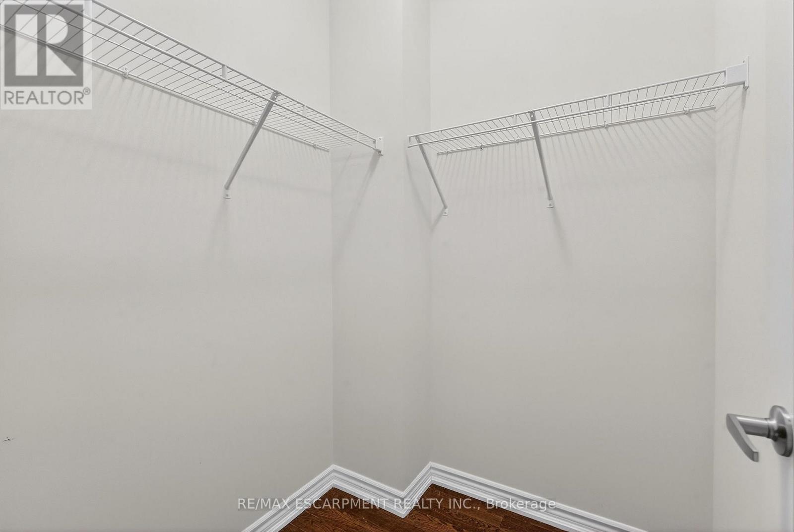 11 Frontier Drive, Thorold, Ontario  L2V 0K3 - Photo 29 - X12906410