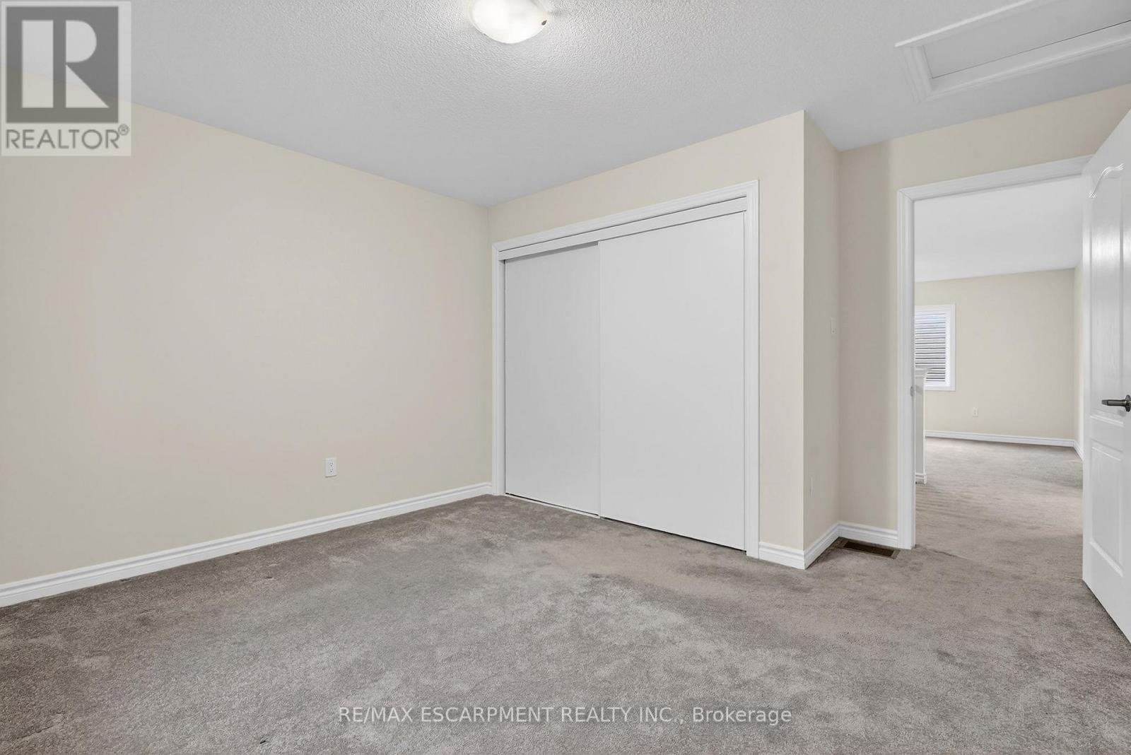 11 Frontier Drive, Thorold, Ontario  L2V 0K3 - Photo 42 - X12906410