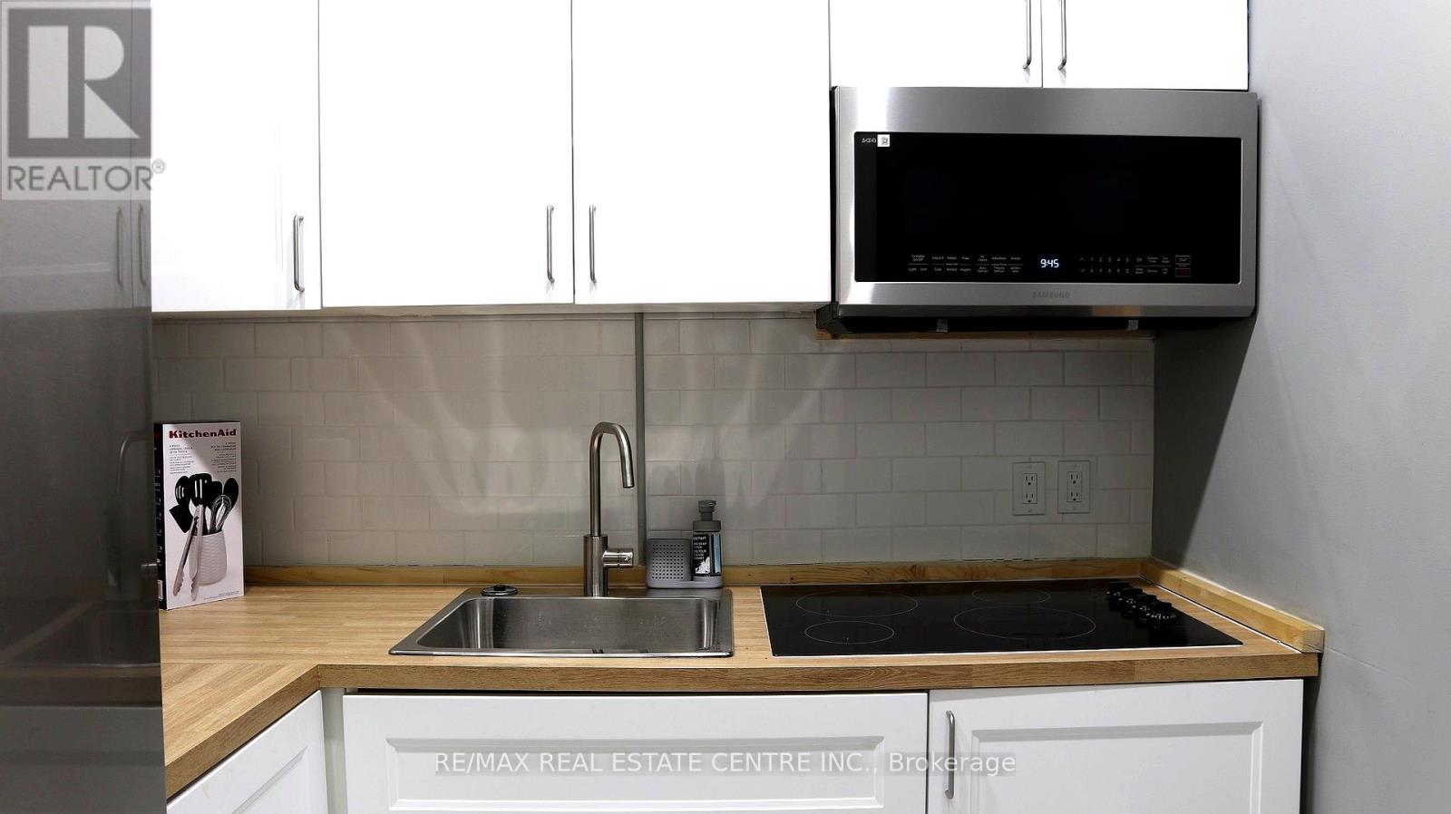 #1 - 64 Simcoe Street N, Oshawa, Ontario  L1G 4S2 - Photo 2 - E12790784