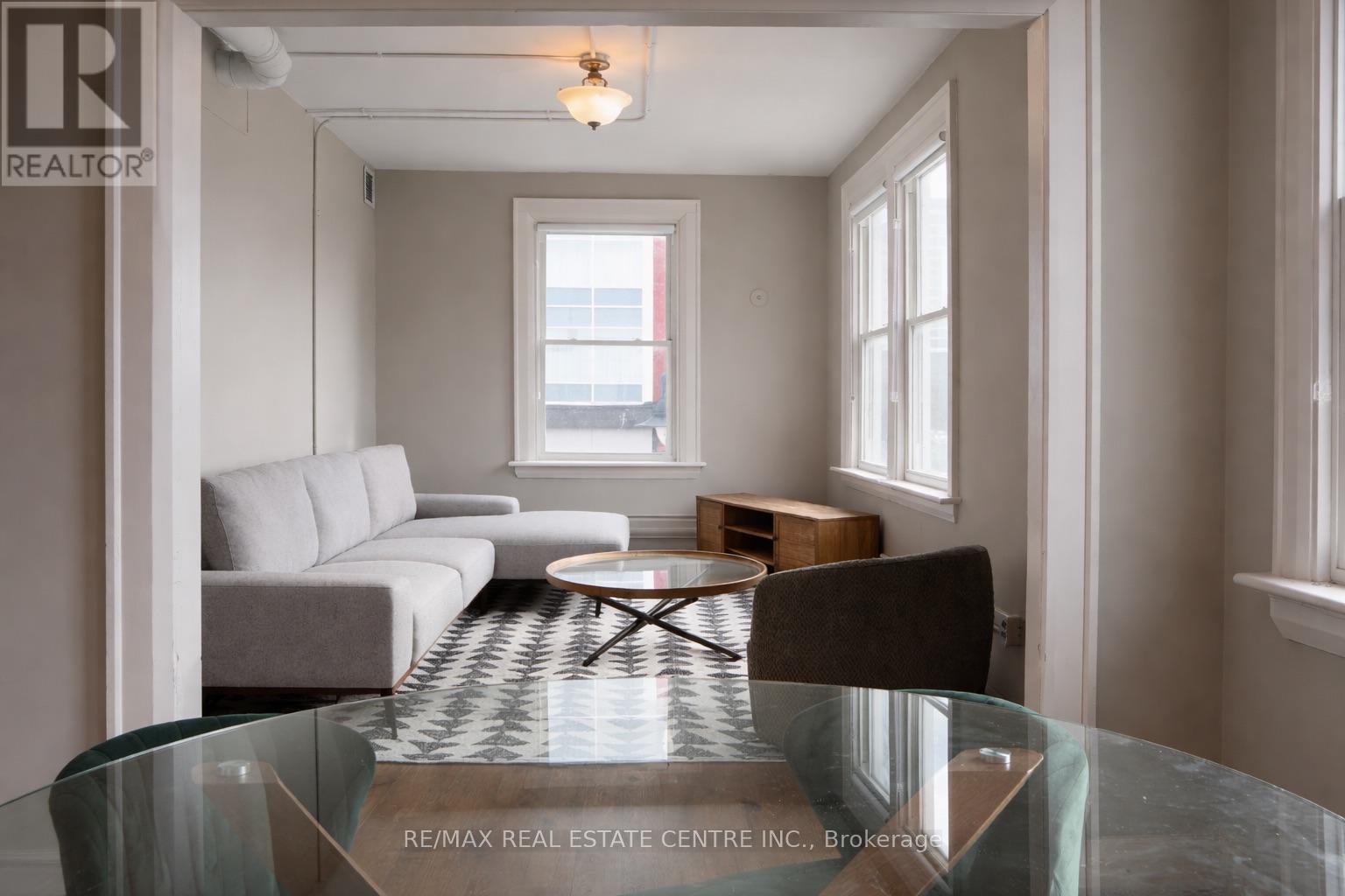 2 - 64 Simcoe Street N, Oshawa, Ontario  L1G 4S2 - Photo 6 - E12790786