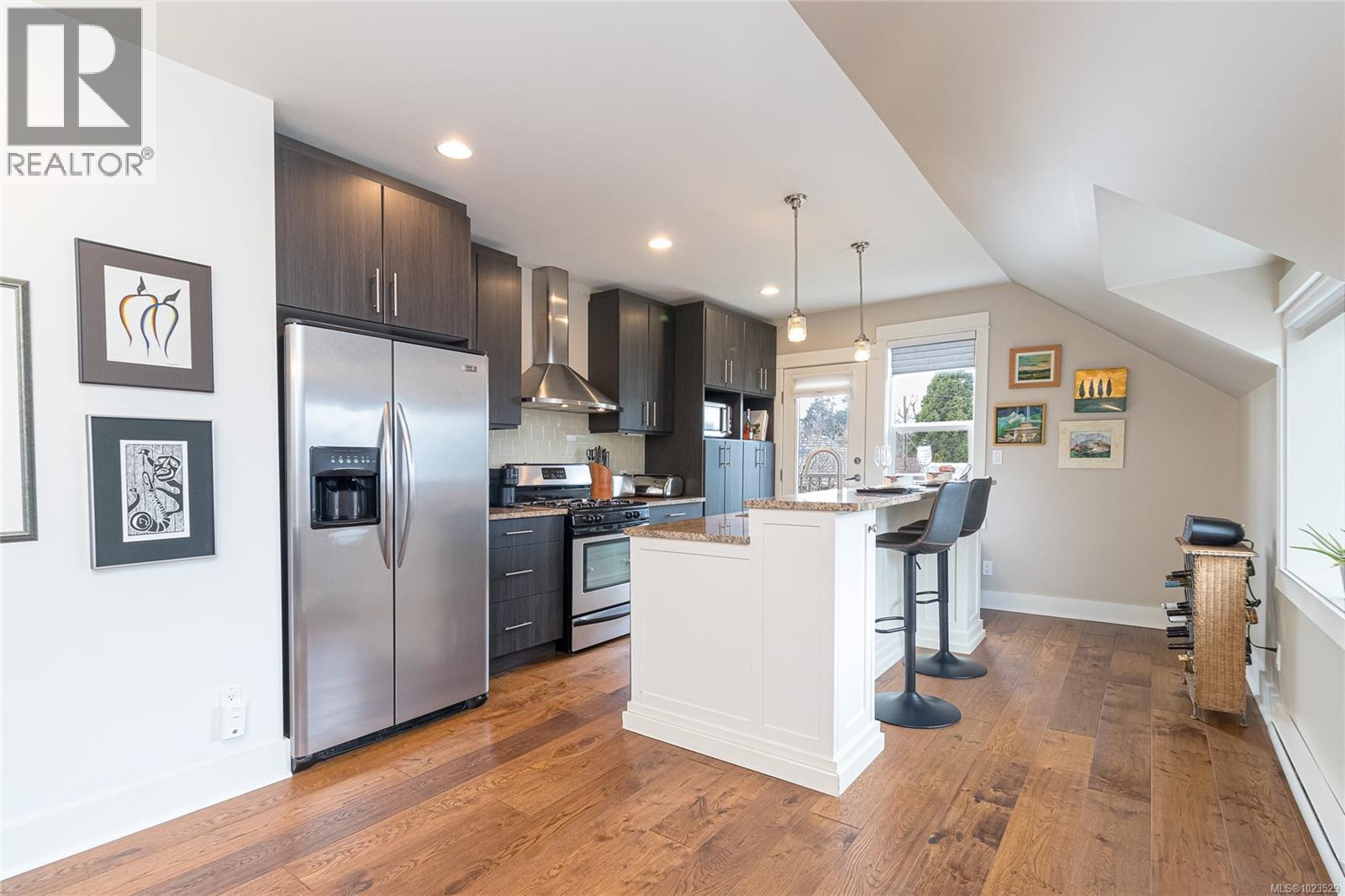 D 1216 Styles St, Victoria, British Columbia  V9A 3Z5 - Photo 16 - 1023529