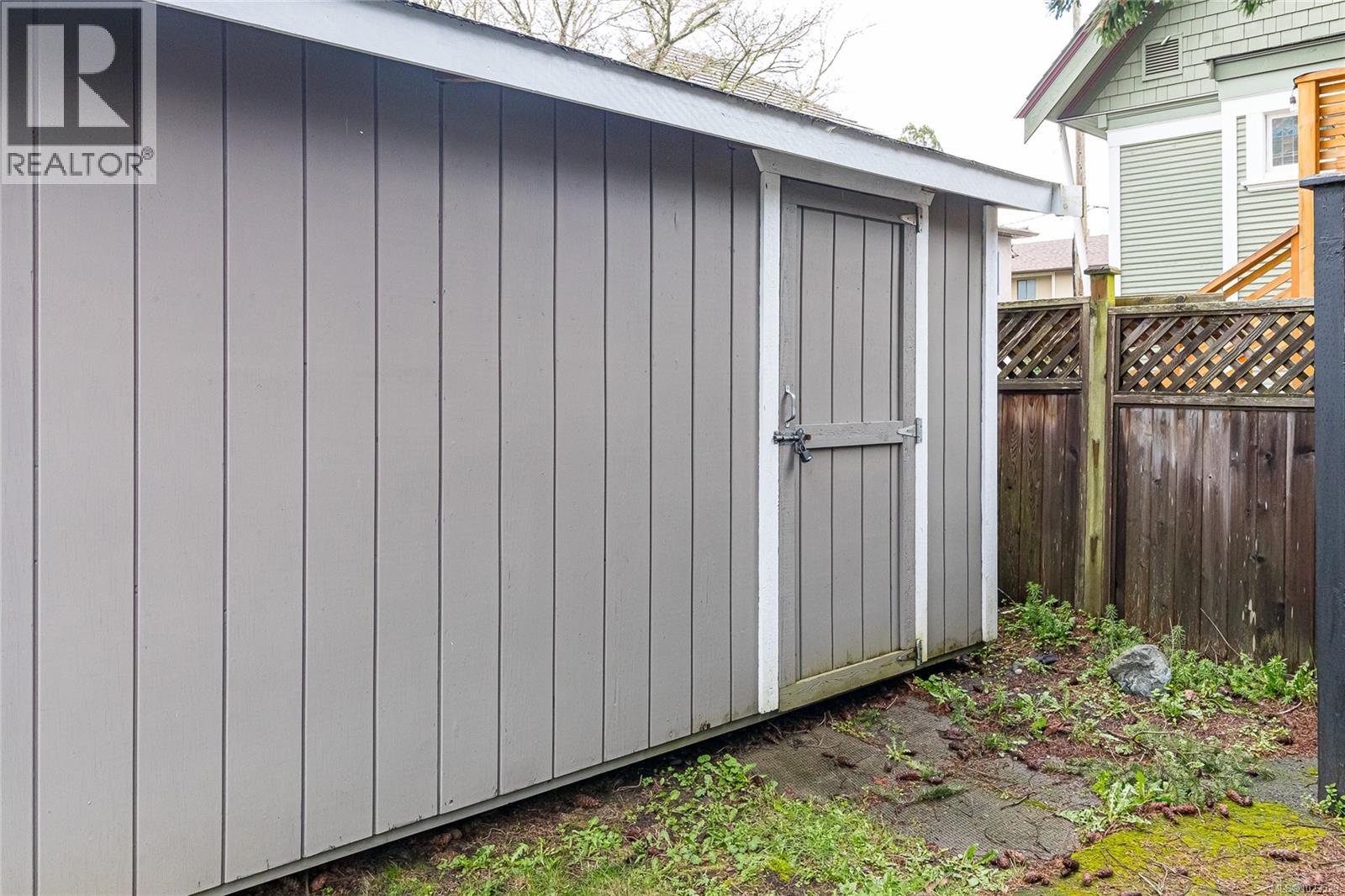 D 1216 Styles St, Victoria, British Columbia  V9A 3Z5 - Photo 35 - 1023529