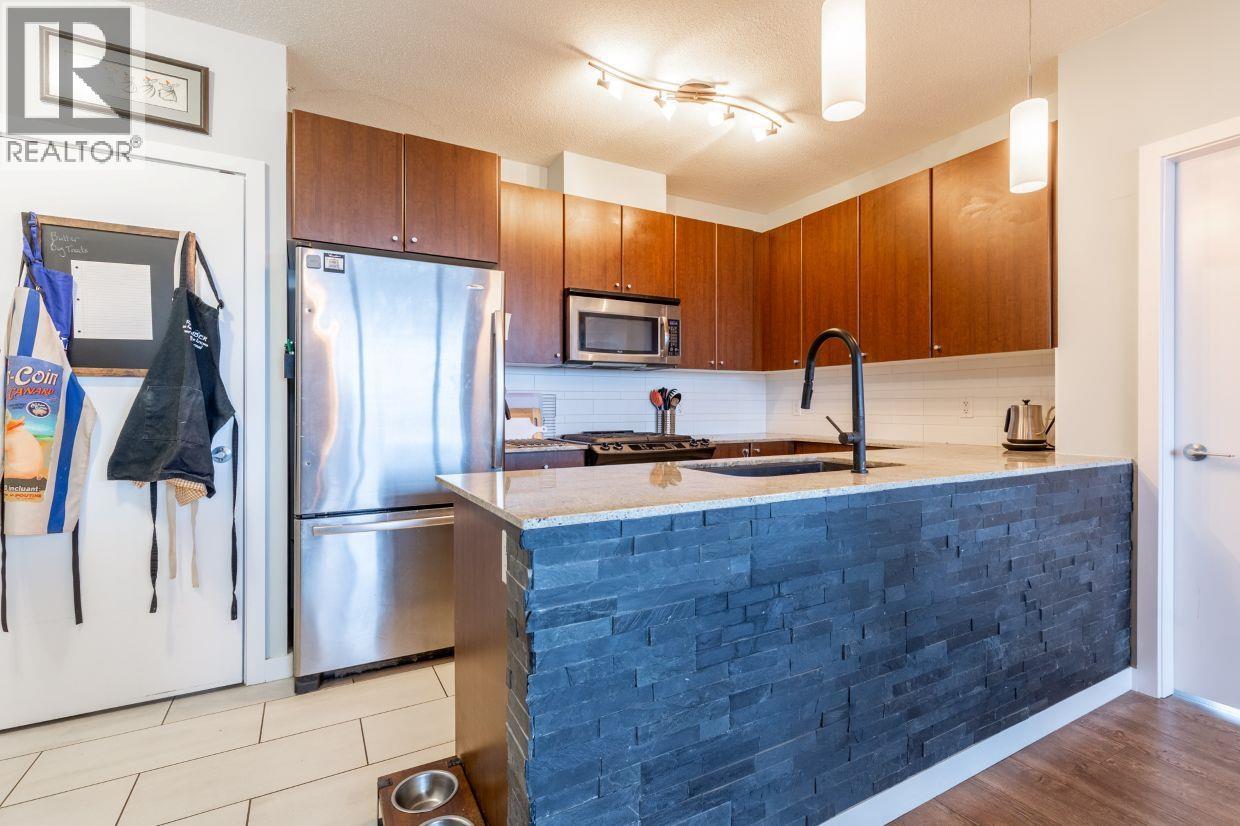 1904 280 Ross Drive, New Westminster, British Columbia  V3L 0C2 - Photo 5 - R3102059