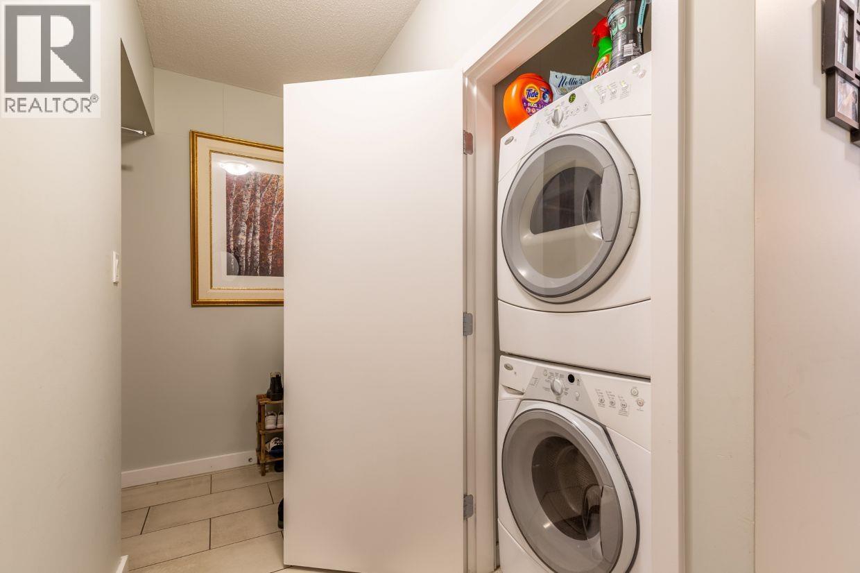 1904 280 Ross Drive, New Westminster, British Columbia  V3L 0C2 - Photo 19 - R3102059