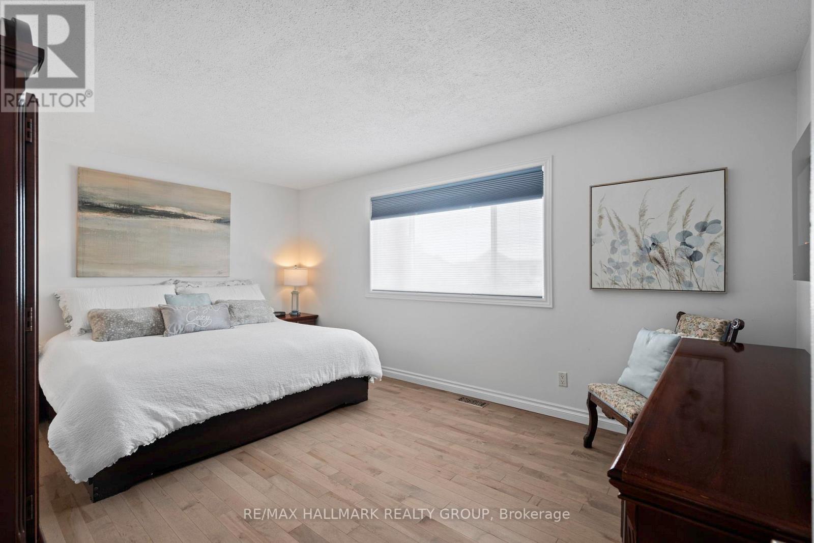 6068 Meadowglen Drive, Ottawa, Ontario  K1C 5R7 - Photo 18 - X12906472