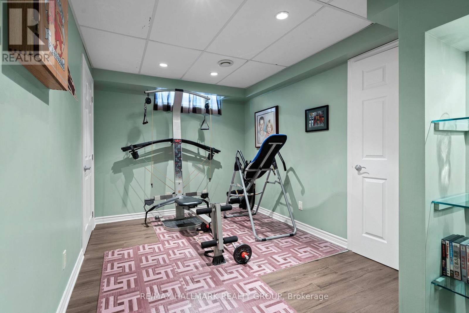 6068 Meadowglen Drive, Ottawa, Ontario  K1C 5R7 - Photo 30 - X12906472