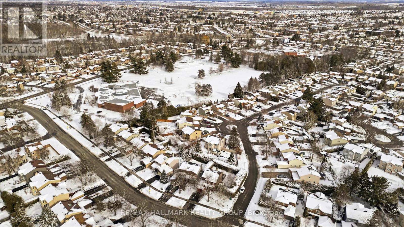 6068 Meadowglen Drive, Ottawa, Ontario  K1C 5R7 - Photo 38 - X12906472