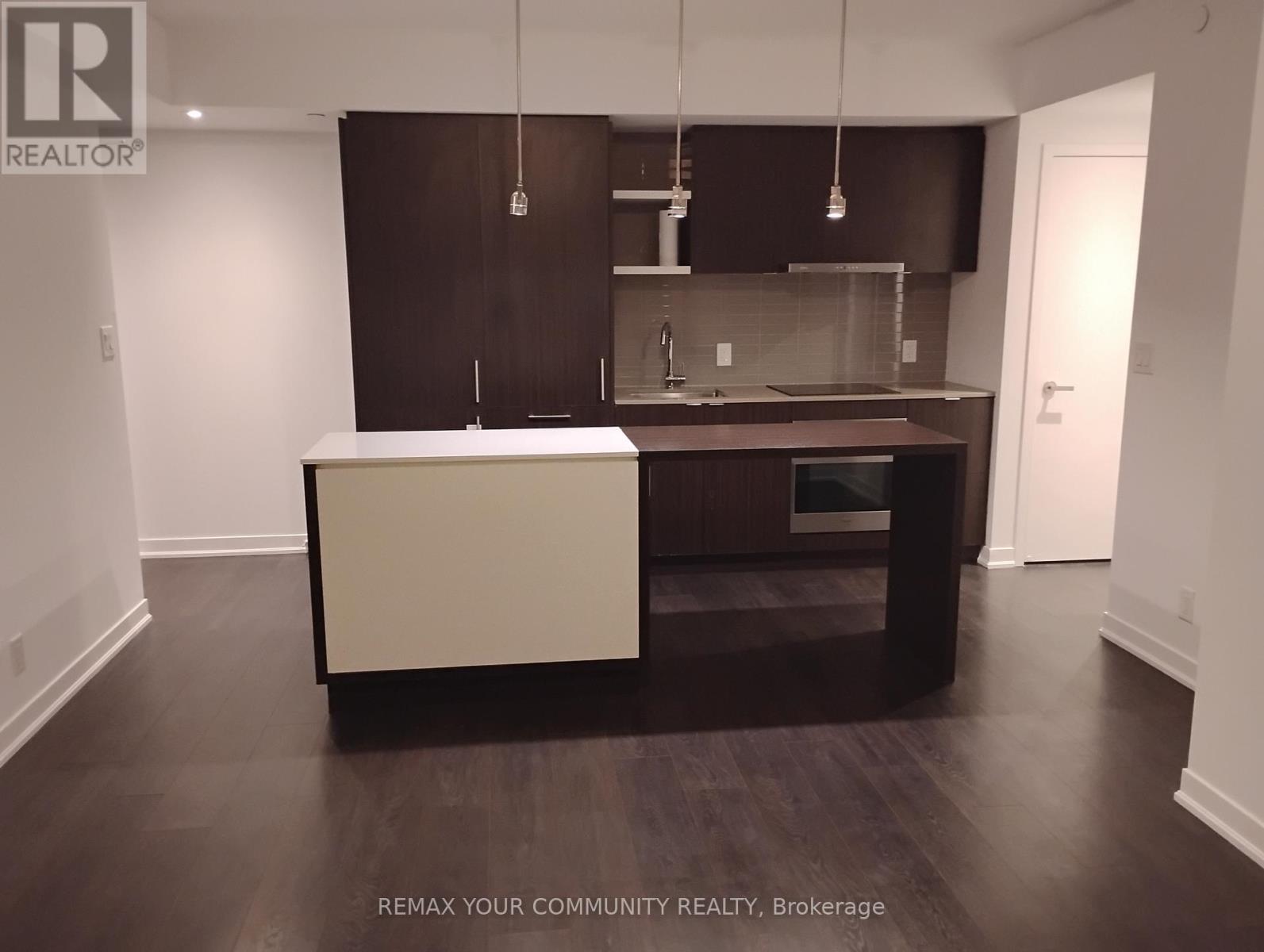 1501 - 100 Harbour Street, Toronto (Waterfront Communities), Ontario  M5J 2T5 - Photo 9 - C12790404