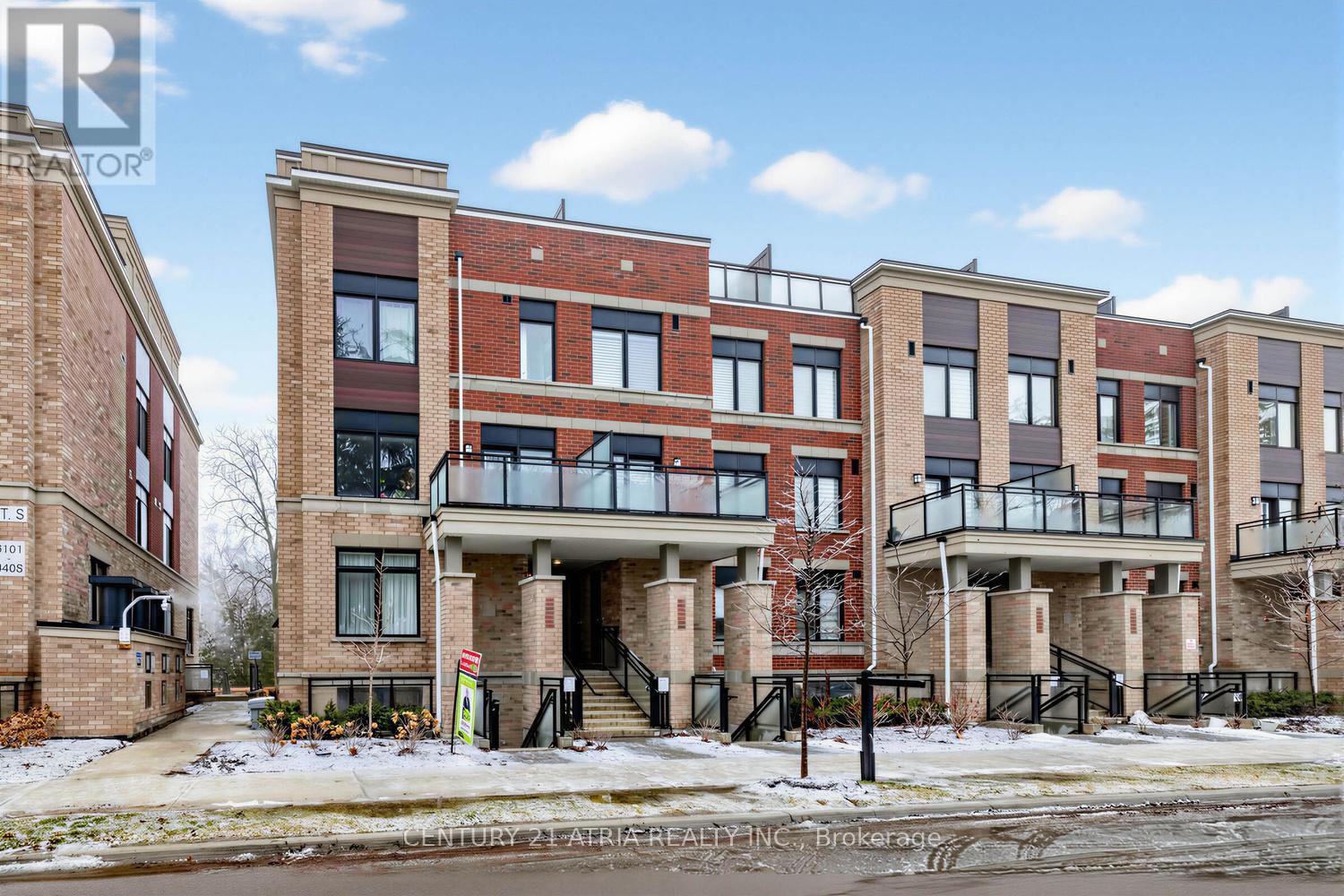 2108 - 58 Elizabeth Street S, Richmond Hill, Ontario  L4C 5W2 - Photo 2 - N12905896